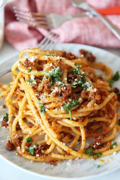 Chorizo Carbonara, Carbonara Pasta Recipe, Chorizo Recipes Dinner, Chorizo Pasta, Pasta Carbonara Recipe, Chorizo Recipes, Carbonara Recipe, Pasta Carbonara, Happy Cooking