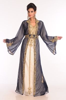 Islamic Kaftan made from Georgette fabric has Zari pattern with embroidered work. It makes women look modest and stylish. #kaftan #kaftans #georgettekaftan Dress Modern Elegant, Embroidery Kaftan, Farasha Abaya, Modest Evening Dress, Kaftan Abaya, Long Length Dresses, Moroccan Women, Pearl Embroidery, Moroccan Kaftan