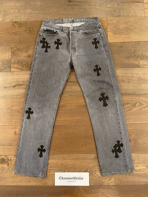 Black Chrome Hearts Jeans, Cross On Pants, Cross Jeans Y2k, Crome Heart Outfit, Chrome Hearts Outfit Men, Chrome Hearts Clothing, Chrome Heart Pants, Custom Jeans Men, Chrome Heart Jeans