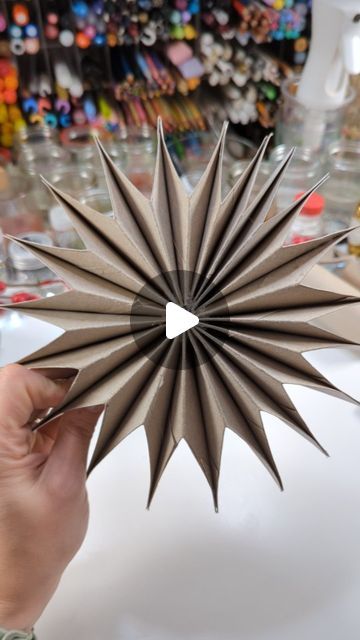 75K views · 3K likes | Marta Lapkowska on Instagram: "Just toilet paper rolls! How to make an easy paper star ⭐ !  If you are looking for an easy project for yourself and a small person this one is just perfect. You need to gather some toilet rolls, glue and scissors. Cut out a sort of shape house from your rolls. The amount of rolls depends on you really.  This is by far one of the easiest stars ever and how gorgeous! ⭐🎄  #maremismallart #maremicreativecafe #maremi_small_art #christmasdecor #paperstars #papersnowflakes #recycling #recyclingart #christmastree #christmasdecorations #papercrafts #papercrafting #papercraftingaddict #christmasdecorating #diycrafts #diyhomedecor #paperornaments #kidscrafts #craftforkids #christmascrafts #diycrafts #diychristmas #toiletrollscrafts #toiletroll # Toilet Paper Roll Diy, Easy Recycled Crafts, Ceramic Palette, Shape House, Diy Christmas Star, Christmas Toilet Paper, Recycled Crafts Kids, Toilet Roll Craft, Apple Dessert