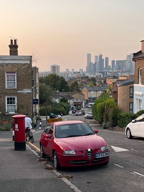 #london #londonaesthetic #greenwich Living In London Aesthetic, London Greenwich, Waterloo Sunset, Greenwich London, Aesthetic London, London Girl, London Vibes, London Dreams, London Lifestyle