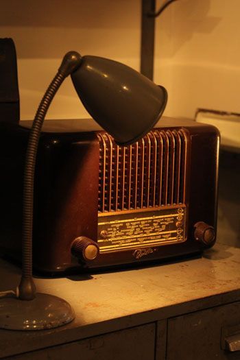 Old Radio, Radio Antigua, Old Time Radio, Retro Radio, Antique Radio, Old Radios, Old Music, Vintage Radio, Old Tv