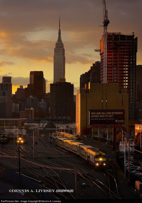 RailPictures.Net Photo: LIRR 423 Long Island Railroad EMD DE30AC at Long Island City, Queens, New York by Dennis A. Livesey Long Island Ny Aesthetic, Long Island Expressway Movie, Long Island New York, Rock Island Railroad, Long Island Railroad, Long Island City, Train Car, Long Island, York City