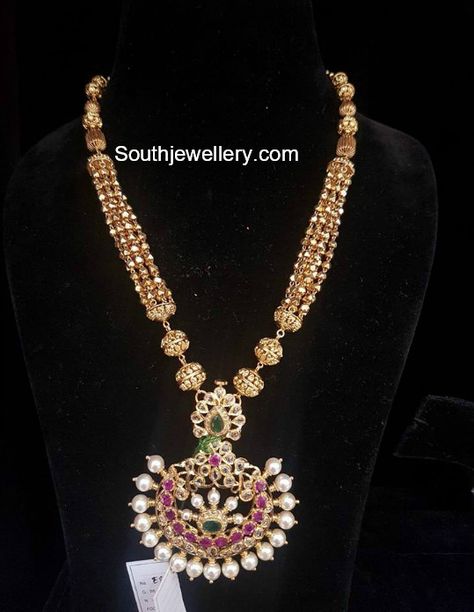 Gold Balls Chain with Uncut Diamond Pendant Uncut Diamond Pendant, Small Earrings Gold, Bangle Diamond, Silver Engraved Bracelet, Diamond Bracelet Design, Gold Jewelry Simple Necklace, Pearl Necklace Designs, Diamond Necklace Designs, Gold Necklace Indian Bridal Jewelry