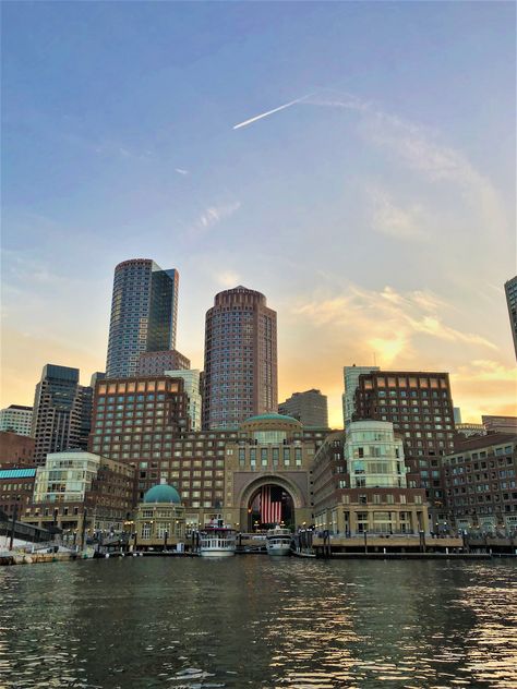 Boston Harbor Aesthetic, Boston Instagram Story, Castle Island Boston, Boston Astetic, Boston Life, Aesthetic Boston, Boston Seaport, Boston Aesthetic, Boston Winter