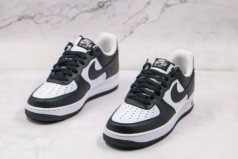 Black And White Af1 Outfit, White Af1 Outfit, Af1 Outfit, White Af1, Nike Air Force Ones, Dream Shoes, Slipper Shoes, Nike Air Force Sneaker, Shoe Brands