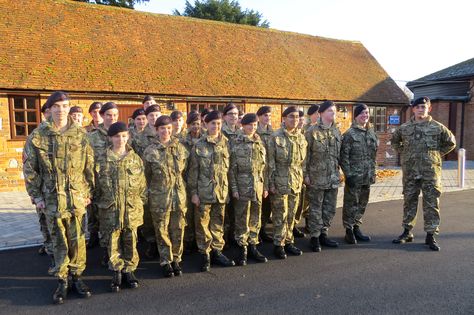 Army cadets' visit to Windsor Barracks Army Cadets Uk, Cadets Army, Army Cadets, Army Barracks, Air Cadets, Army Humor, Army Life, New Year New Me, Blue Coat