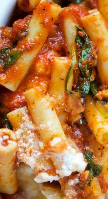 Crockpot Ziti With Spinach, Spinach Baked Ziti, Baked Ziti With Ricotta, Pastina Recipes, Spinach Bake, Ziti Pasta, Italian Dinner Recipes, Baked Ziti Recipe, Butter Pasta