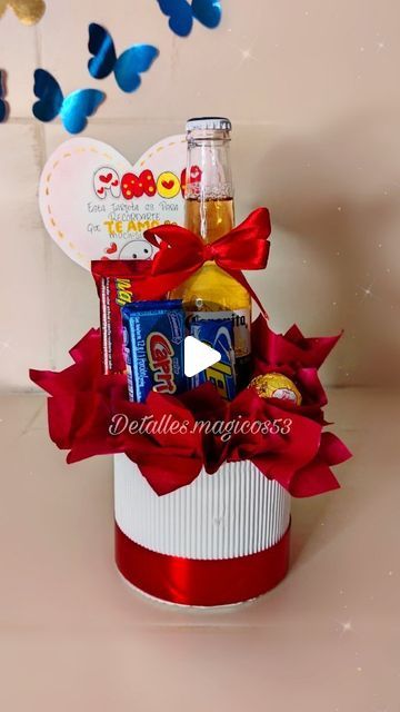 •Detalles•Cajas marcadas• y Tarjetas personalizadas •🎁💝 on Instagram: "Detallito para San Valentín ❤️🎁🎀🥰 Te dejo esta linda idea, Tutorial completo en mi página de Facebook anclado en mi perfil 🥰❤️👏🏻 - - #detallesencillos #detallespersonalizados #detalles #regalos #regalospersonalizados #amoryamistad2024 #amoryamistad #aniversario #sanvalentin #obsequios #anchetasmedellin" Arts And Crafts, On Instagram