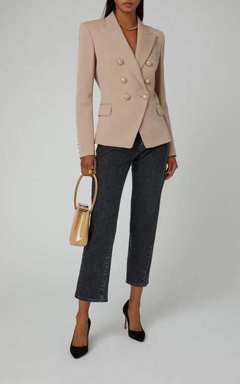 Balmain Blazer Outfits, Audrey Coyne, Classic Outfits For Women, Balmain Fashion, Balmain Blazer, Balmain Dress, Women Church Suits, Elegant Outfit Classy, Beige Suits