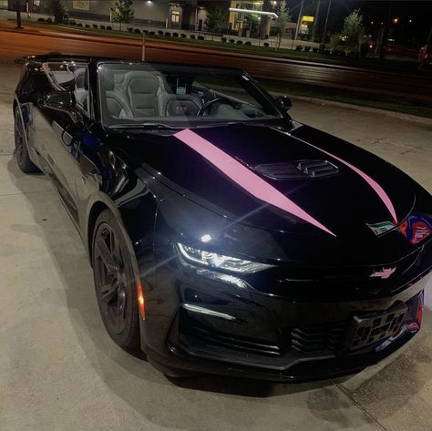 Pink Camaro, Dropped Trucks, Car Deco, Pimped Out Cars, Girly Car, Lux Cars, Car Goals, Car Mods, Luxury Lifestyle Dreams