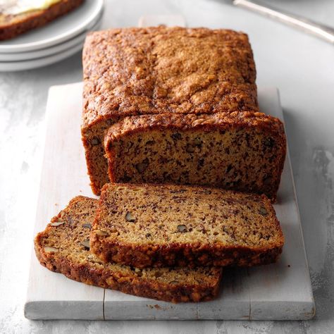 Whenever I pass a display of bananas in the grocery store, I can almost smell the wonderful aroma of my best banana bread recipe. It really is that good! —Gert Kaiser, Kenosha, Wisconsin Best Ever Banana Bread, Bake Sale Desserts, Kenosha Wisconsin, Pain Pita, Gf Flour, Cooking Bread, Make Banana Bread, Best Banana Bread, Banana Nut Bread