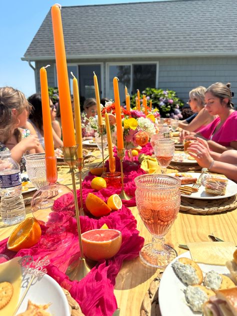 Pink Theme Party, Fancy Picnic, Sunset Party, 21 Diner, Bridal Shower Inspo, Tafel Decor, Orange Party, Birthday Dinner Party, Orange Table