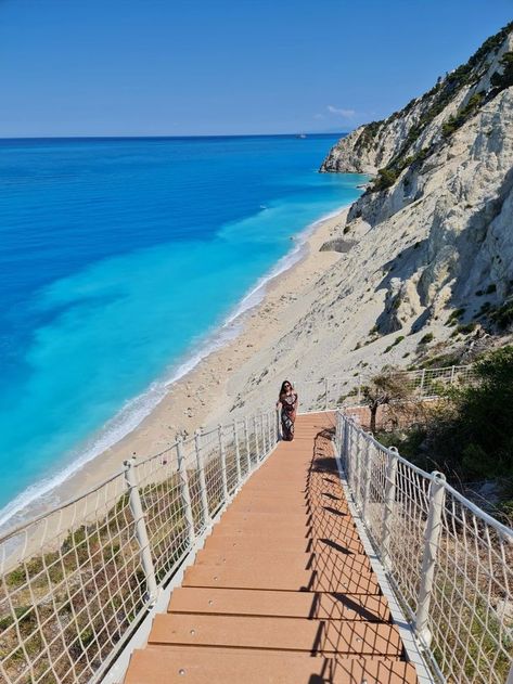 Lefkada Beaches, Lefkada Greece, Beach Photo Inspiration, Beaches To Visit, Beautiful Beach Pictures, Amazing Beaches, Euro Summer, Hidden Beach, Secluded Beach