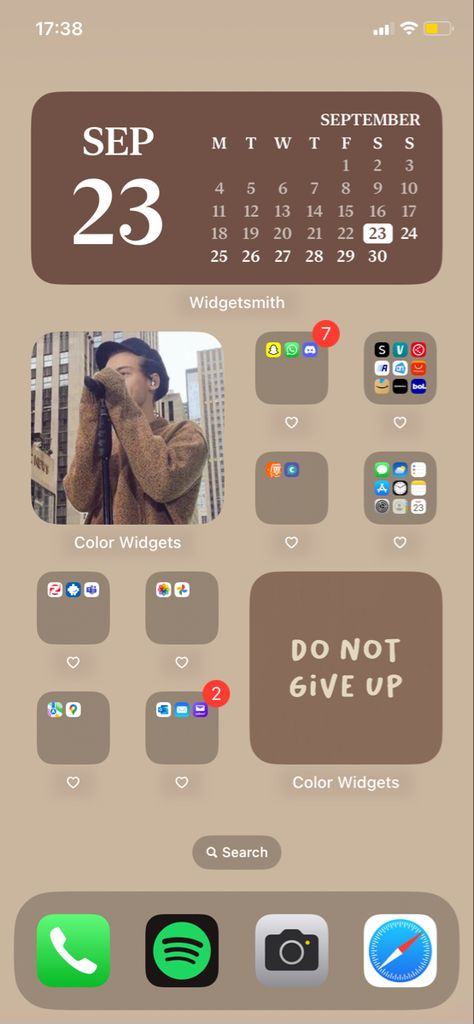 Harry Styles Iphone Layout, Beige Harry Styles, Harry Styles Homescreen, Harry Styles Wallpaper Iphone, Ios Organization, Harry Aesthetic, Harry Core, Ios 15, Harry Styles Wallpaper