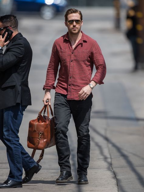 The Right and Wrong Way to Roll Up Your Sleeves Photos | GQ Ryan Gosling Style, Dapper Suits, Райан Гослинг, Mens Summer Outfits, Mens Casual Outfits Summer, Mens Fashion Inspiration, Mens Fashion Casual Outfits, Ryan Gosling, Branded Shirts