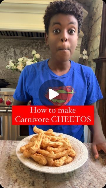 Maria Emmerich on Instagram: "Have you tried my Carnivore Cheetos?

Only 2 ingredients and SO delicious 🙌 

Make sure to use a flavorful cheese like @gardnerswisconsincheese sharp cheddar to make my recipe extra tasty ❤️" Home Made Cheez Its, Homemade Cheetos, Cheetos Recipe, Yum Snacks, Carnivorous Diet, Cheddar Chips, Keto Crackers, Maria Emmerich, Keto Carnivore