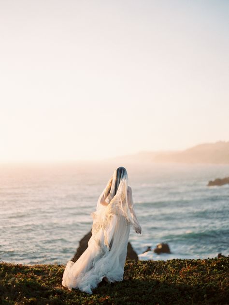 Engagement Photos Dress, Misty Ocean, Vintage Veil, Matador Beach, Erich Mcvey, El Matador Beach, Wedding Sparrow, California Wedding Photography, Beach Wedding Inspiration