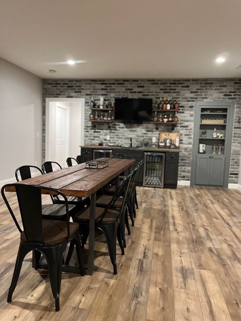 Black And Grey Basement Ideas, Industrial Finished Basement Ideas, Basement Dining Room Ideas, Industrial Farmhouse Basement Ideas, Industrial Basement Bar, Farmhouse Basement, Gray Basement, Industrial Basement, Basement Bar Design