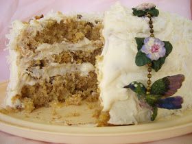 Creative Tennessee Mountain Cookin: Hummingbird Cake Tea Party Menu, Hummingbird Cake, Cake Bars, Humming Bird Feeders, Cookie Exchange, Cooking Inspiration, Rice Krispie Treat, Tea Time, A Family