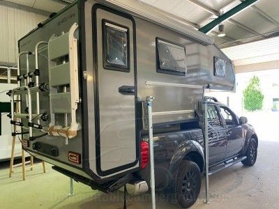 Small Truck Camper, Camper Steps, Offroad Vehicle, Small Camping Trailer, Camper Bathroom, Camper Truck, Suv Camper, Pickup Camper, Rv Bus