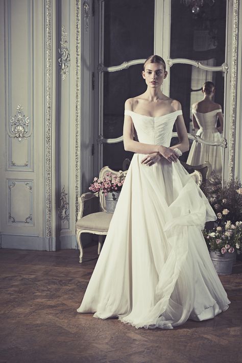 New 2020 Couture Bridal Collection Minimalist Chiffon Wedding Dress, Phillipa Lepley, Right Wedding Dress, Wedding Dress Shapes, French Wedding Dress, Wedding Dresses London, Minimalist Gown, Dresses Couture, St Laurent