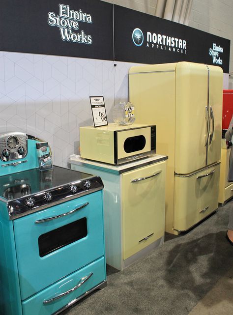 Yet another bright and colorful spot at KBIS 2016 was the Northstar Appliances display from Elmira Stove Works. In fact, even though the booth was tucked away against a back wall of the convention center, it was still a very popular spot. It was difficult for me to get pictures of the products because they were … Vintage Style Kitchen, Retro Appliances, Vintage Stoves, Vintage Appliances, Retro Renovation, Spot It, Casa Vintage, Deco Retro, Style Kitchen