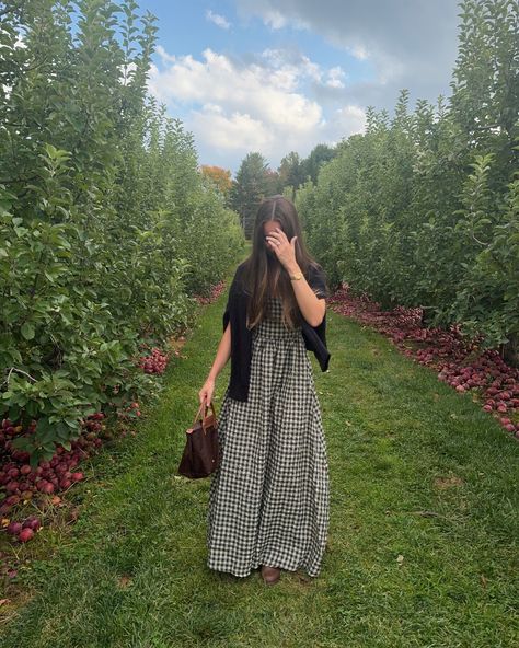 Quintessential fall in @princesspollyboutique 🍎 #pppartner #princesspolly #princesspollyboutique #fallfashion #newenglandfall Apple Picking Outfit, New England Fall, Apple Picking, Fall Fits, Princess Polly, Autumn Fashion, Boutique, My Style, Dresses