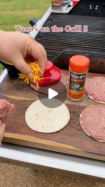 Tacos On The Grill, Grill Tacos, Grill Dishes, Grilled Tacos, Nacho Taco, Healthy Keto Recipes, Grilled Taco, Blackstone Recipes, Cooking Substitutions