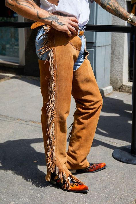 Cowboy Fashion For Men, Cowboy Men Outfit, Country Outfits Men, Mens Inspo, Milan Fashion Week Men, Cowboy Fashion, Denim Street Style, Paris Fashion Week Men, Nyc Fashion Week