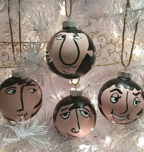 Christmas Orbs, Beatles Birthday Party Decorations, Beatles Gifts Ideas, Beatles Diy, Beatles Crafts, Beatles Decor, Beatles Birthday Party, Beatles Christmas, Beatles Birthday