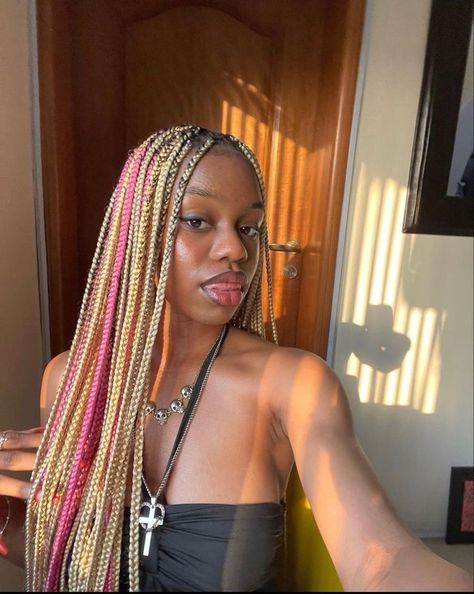 Braids For Black Women Pink And Brown, Pink Brown And Blonde Boho Braids, Blonde Knotless With Beads, Brown And Pink Braids Black Women, Brown Blonde Pink Box Braids, Pink Nd Black Braids, 613 And Pink Knotless Braids, Blonde And Pink Braids With Curls, Knotless Box Braids Pink And Blonde