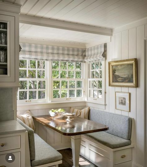 Cape Cod Breakfast Nook, Dream Kitchen Cozy, Unique Homes Interior, Spring House Aesthetic, Historic Townhouse Interior, Narrow Kitchen Banquette, Space Conserving Ideas, Southern Beach House Interior, Historical Kitchen Renovation