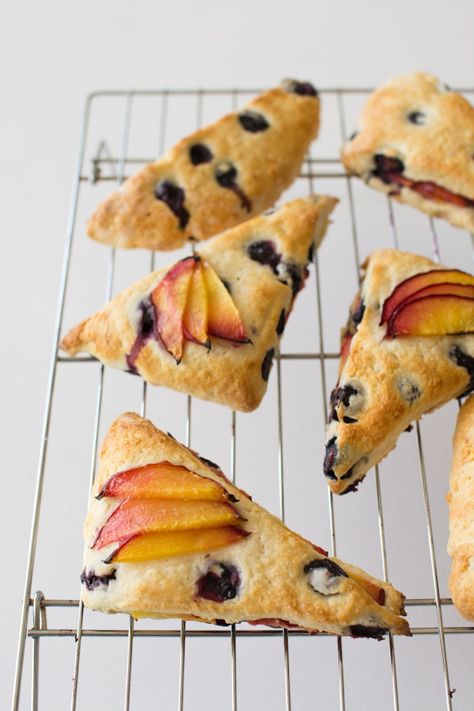 Blueberry and Nectarine Scones - Lauren Caris Cooks Nectarine Scones, Blueberry Nectarine, English Scones, Asian Breakfast, Dim Sum Recipes, Fruit Ideas, Summer Eats, Tea Food, Blueberry Scones