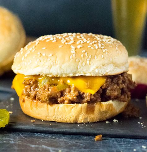 Using the same ingredients found on the All-American cheeseburger, these saucy Cheeseburger Sloppy Joes are bursting with that classic taste you crave. Your family will be raving about this quick and easy meal that can be prepared in minutes! Cheeseburger Sloppy Joes, Homemade Sloppy Joe Sauce, Sloppy Joe Recipe Easy, Homemade Sloppy Joe Recipe, Loose Meat, Sloppy Joes Easy, Loose Meat Sandwiches, Cheese Sliders, Homemade Sloppy Joes