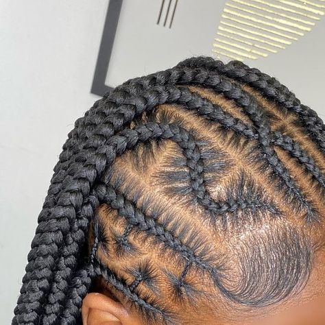 Simple Fulani Braids With Design, Fulani Designs, Freestyle Fulani Braids, Freestyle Fulani, All Back Hairstyle, Fulani Braid, Freestyle Braids, Hair Shopping, Hair Braid Designs