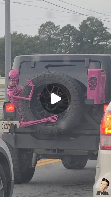 Ruenad Explorer | #jeep #streetstyle #skeleton #horror #viral #instagram #decoration | Instagram Jeep Decorations For Halloween, Skeletons On Jeep, Skeleton Jeep Wave, Funny Jeep Memes Hilarious, Military Jeep, Jeep Life, Jeep, Funny, Instagram