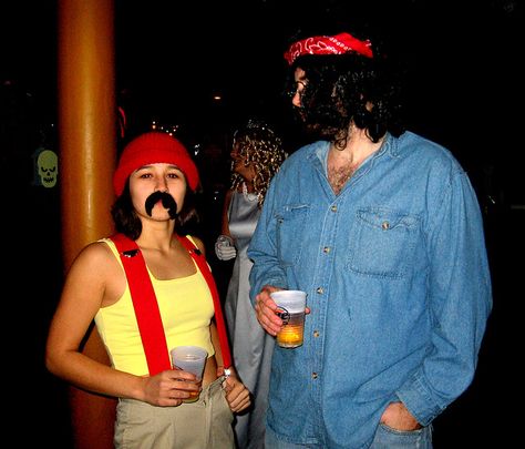 cheech and chong couples costume Chic And Chong, Couple Halloween Costumes Bearded Guy, Cheech And Chong Costumes Couples, Couple Costumes 2022, Cheech And Chong Costumes, Costumes Couples Halloween, Beard Couple, Beard Halloween Costumes, Halloween Beard