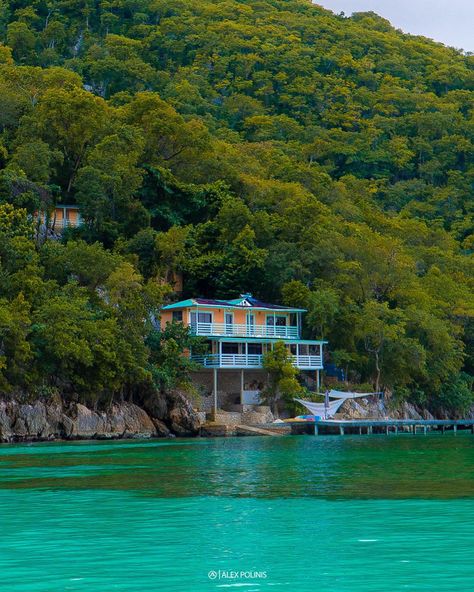 Feel free to add your own caption if needed • • Enjoy 🏝️ • • • • • #haiti #beach #local #haitian #nature #home #lakay #caribbeanlife #westindies #highervibes #tropicalvibes🌴 Haiti Aesthetic, Haiti Beaches, Nature Home, Near Future, February 22, West Indies, Tropical Vibes, Art Plastique, Haiti