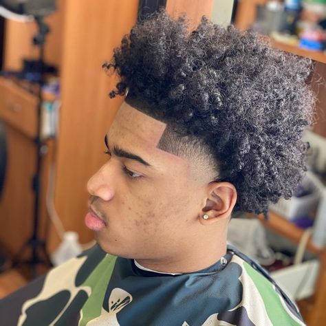 Low Taper With Tapered Hairline, Taper Fade Haircut Black Curls, Taper Fade Curly Hair Black, Blowout Taper Men Black, Front Taper Haircut Black Men, Low Taper Black Men, Taper Fade Curly Hair Black Men, High Taper Fade Haircut Black, Taper Hairline