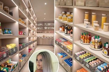 Khloe Kardashian Kitchen, Kardashian Pantry, Kardashian Kitchen, Pantry Aesthetic, Dream Pantry Walk In, Khloe Kardashian Diet, Luxury Pantry, Khloe Kardashian House, Dream Pantry