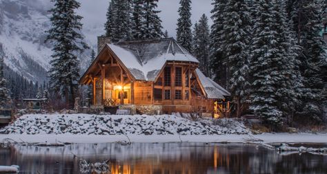 Winterization: The Complete 35-Point Checklist To Get Your Home Ready For Winter Snow Photoshop, Winter Presets, Winter Destinations, Winter Cabin, Lake Cabins, Cabin In The Woods, The Windy City, Short Term Rental, Cabin Rentals