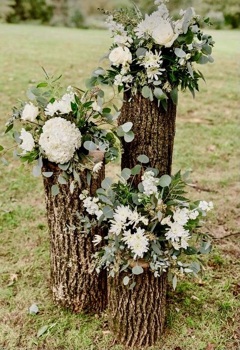 Dekorasi Bohemia, Rustic Wedding Decorations, Wedding Ceremony Backdrop, Garden Party Wedding, Outdoor Wedding Decorations, Ceremony Backdrop, Wedding Flower Arrangements, Wedding Ceremony Decorations, Wedding Cake Designs