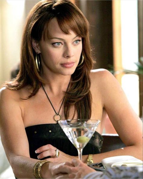 Julie Cooper The Oc, Julie Cooper, Melinda Clarke, Tv Moms, Lena Luthor, Xena Warrior Princess, Xena Warrior, Tv Icon, Female Actresses