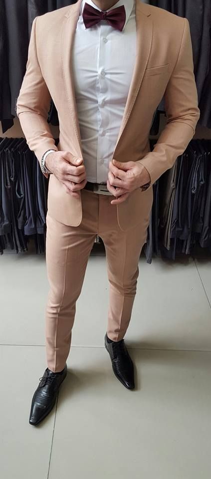 zeeshan baz Suits Groom, Terno Slim, Bespoke Shirts, Suit Combinations, Peach Colour, Indian Men Fashion, Formal Mens Fashion, Designer Suits For Men, Fashion Male