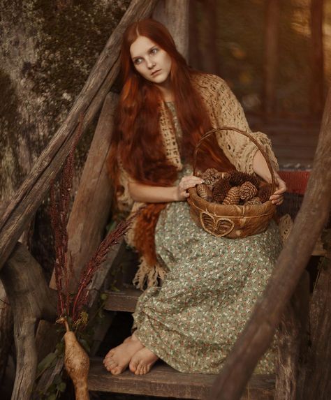 Hair Art Photography, Long Red Hair, Fantasy Photography, Pre Raphaelite, Foto Art, Arte Fantasy, Long Red, Laura Lee, Ginger Hair