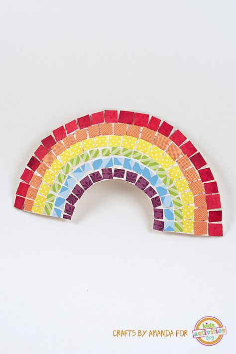 When it comes to springtime, rainbow crafts are one of my favorite things to make. I love rainbows and it’s hard not to smile when you see them! Paper Plate Rainbow, Mosaic Rainbow, Paper Plate Art, Craft Activities For Toddlers, Easy Mosaic, Rainbow Craft, Rainbow Mosaic, Rainbow Activities, Paper Mosaic