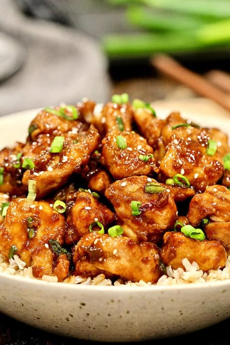 Air Fryer General Tso's Chicken - The Foodie Physician General Tsos Chicken, Air Fryer Chinese, General Tao Chicken, Meat Loaf Recipe, Hibachi Chicken, Air Fryer Ninja, General Tso's Chicken, Ninja Foodi Grill, Greek Meatballs