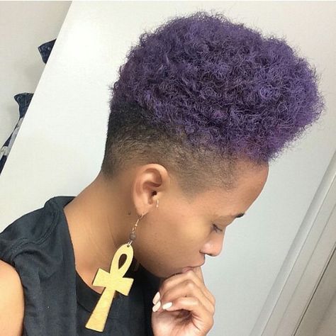 Purple hair and tapered cut Shaved Side Designs, Natural Tapered Cut, Natural Short Cuts, Shaved Haircut, Blonde Twa, Short Natural Styles, Tapered Natural Hair Cut, Tapered Afro, Side Shaved