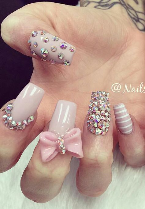 pinterest: @M O N Y E E Z Y♚ Nails With Thumb, Bow Nail Designs, Bow Nail Art, Bow Nail, Pink Nail Art, Best Nail Art Designs, Glam Nails, Pink Nail, Crystal Nails